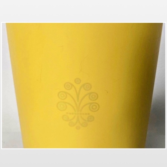 VTG 70s Tupperware Container Large Servalier Yellow Round Storage W/ Lid 1339-1 - Picture 4 of 14